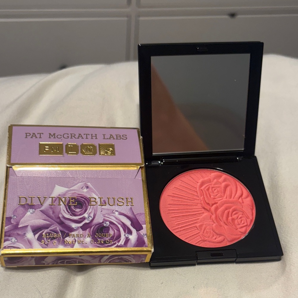 Pat McGrath Divine Blush - Electric Bloom